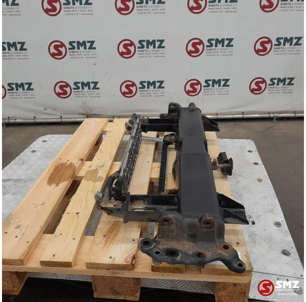 MAN Occ voorframe MAN - Parachoques para Camión: foto 4 MAN Occ voorframe MAN - Parachoques para Camión: foto 4