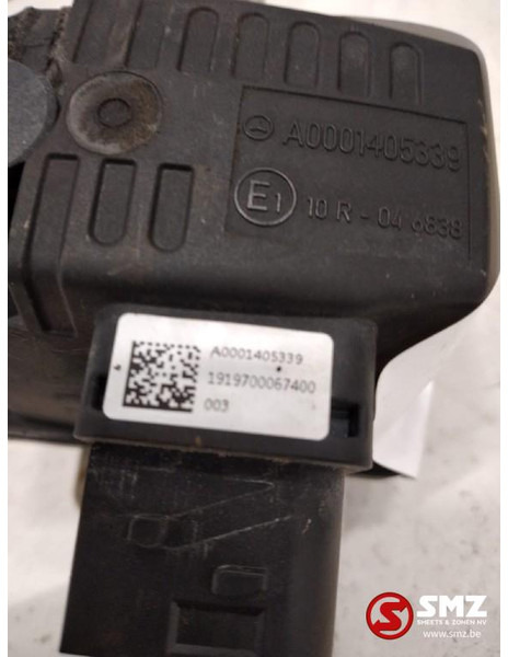 Mercedes-Benz Occ AdBluepomp Mercedes Actros MP4 A0001405339 - Sistema de combustible para Camión: foto 3 Mercedes-Benz Occ AdBluepomp Mercedes Actros MP4 A0001405339 - Sistema de combustible para Camión: foto 3
