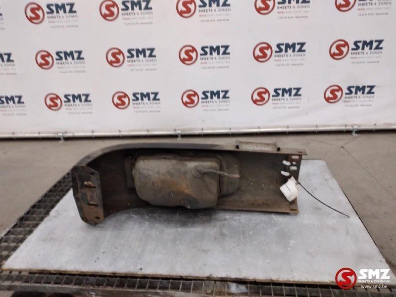 Mercedes-Benz Occ Bumperhoek links met koplamp - Esquina parachoques para Camión: foto 2 Mercedes-Benz Occ Bumperhoek links met koplamp - Esquina parachoques para Camión: foto 2