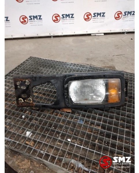 Mercedes-Benz Occ Bumperhoek links met lamp Mercedes SK - Esquina parachoques para Camión: foto 2 Mercedes-Benz Occ Bumperhoek links met lamp Mercedes SK - Esquina parachoques para Camión: foto 2