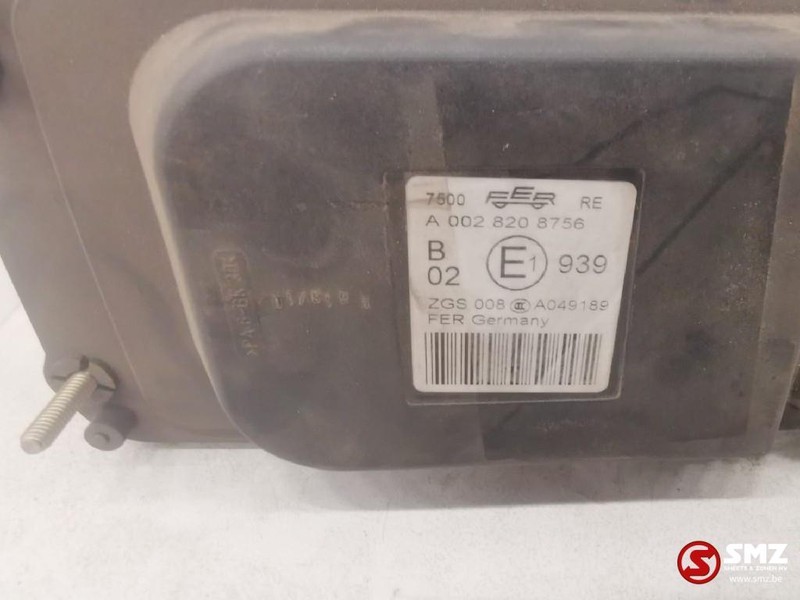 Mercedes-Benz Occ Mistlicht rechts Actros MP1 - Faro antiniebla para Camión: foto 2 Mercedes-Benz Occ Mistlicht rechts Actros MP1 - Faro antiniebla para Camión: foto 2