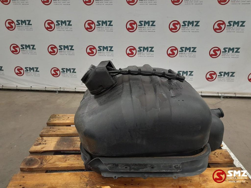 Mercedes-Benz Occ brandstoftank 125L Mercedes - Depósito de combustible para Camión: foto 3 Mercedes-Benz Occ brandstoftank 125L Mercedes - Depósito de combustible para Camión: foto 3