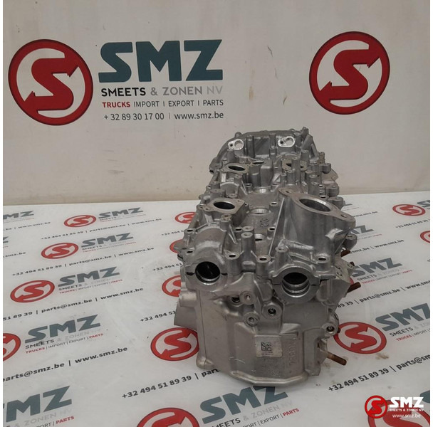 Mercedes-Benz Occ cilinderkop + kleppendeksel links AMG C63S Mer - Motor y piezas para Coche: foto 4 Mercedes-Benz Occ cilinderkop + kleppendeksel links AMG C63S Mer - Motor y piezas para Coche: foto 4