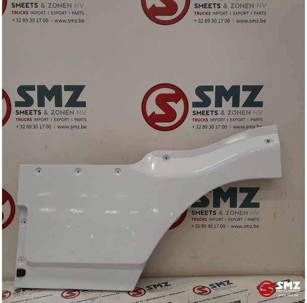 Mercedes-Benz Occ deurverlenging rechts Mercedes - Puerta y piezas para Camión: foto 1 Mercedes-Benz Occ deurverlenging rechts Mercedes - Puerta y piezas para Camión: foto 1