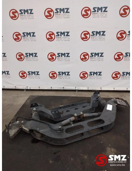 Mercedes-Benz Occ cabineophanging met slot Mercedes - Recambio para Camión: foto 2 Mercedes-Benz Occ cabineophanging met slot Mercedes - Recambio para Camión: foto 2