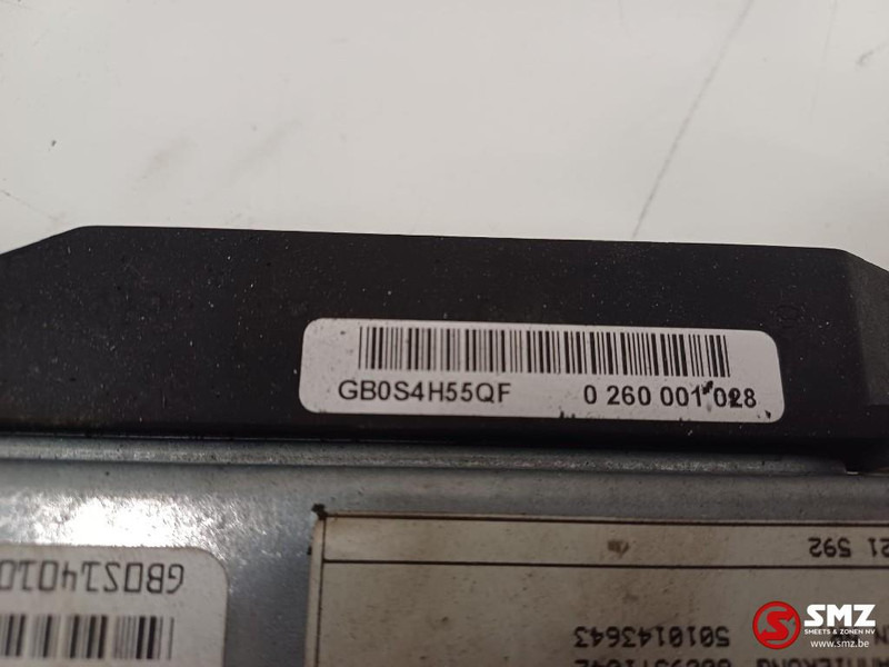 Renault Occ ECU EST42 intarder regeleenheid Renault - Unidad de control para Camión: foto 5 Renault Occ ECU EST42 intarder regeleenheid Renault - Unidad de control para Camión: foto 5