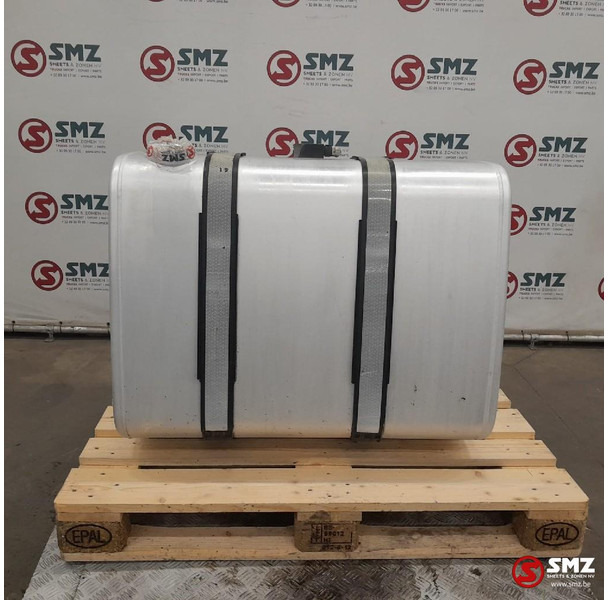 Renault Occ brandstoftank 360L + brandstofniveausensor Ren - Depósito de combustible para Camión: foto 1 Renault Occ brandstoftank 360L + brandstofniveausensor Ren - Depósito de combustible para Camión: foto 1