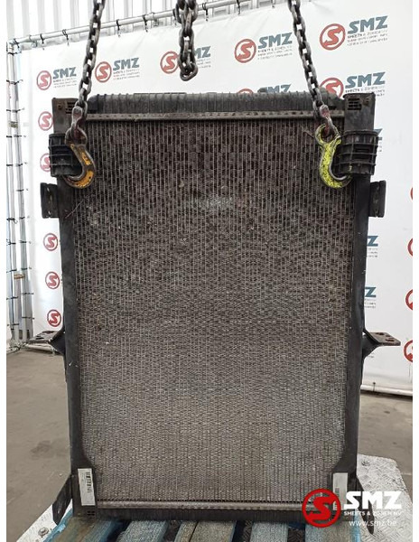 Renault Occ radiator Renault - Radiador para Camión: foto 2 Renault Occ radiator Renault - Radiador para Camión: foto 2
