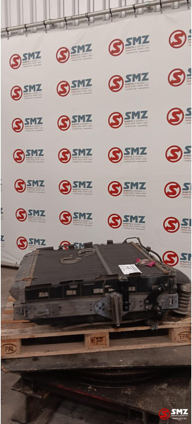 Renault Occ radiator + intercooler Renault - Radiador para Camión: foto 3 Renault Occ radiator + intercooler Renault - Radiador para Camión: foto 3