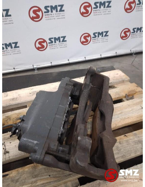 Renault Occ remklauw links Renault T 68324856 7421487684 - Pinza de freno para Camión: foto 2 Renault Occ remklauw links Renault T 68324856 7421487684 - Pinza de freno para Camión: foto 2