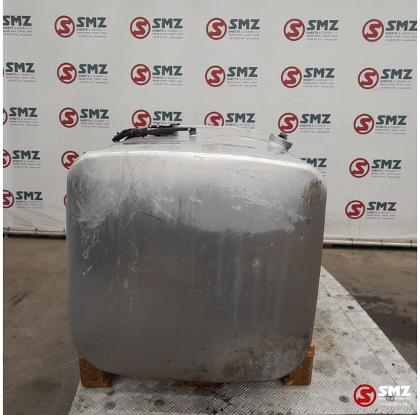 Scania Occ brandstoftank 700L + brandstofniveausensor Sca - Depósito de combustible para Camión: foto 4 Scania Occ brandstoftank 700L + brandstofniveausensor Sca - Depósito de combustible para Camión: foto 4