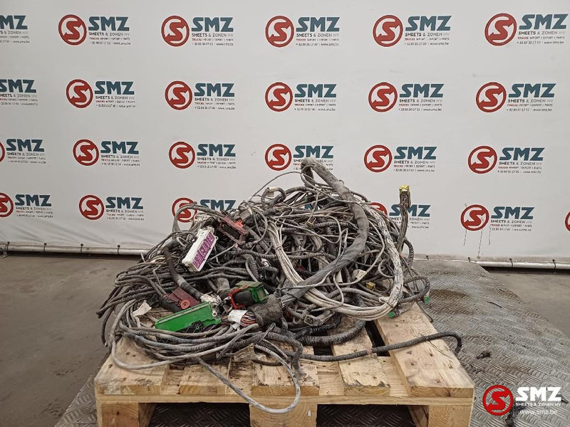 Scania Occ chassis kabelboom Scania - Salpicadero para Camión: foto 2 Scania Occ chassis kabelboom Scania - Salpicadero para Camión: foto 2