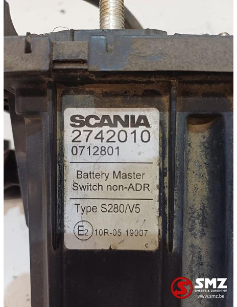 Scania Occ hoofdschakelaar Scania - Sistema eléctrico para Camión: foto 4 Scania Occ hoofdschakelaar Scania - Sistema eléctrico para Camión: foto 4