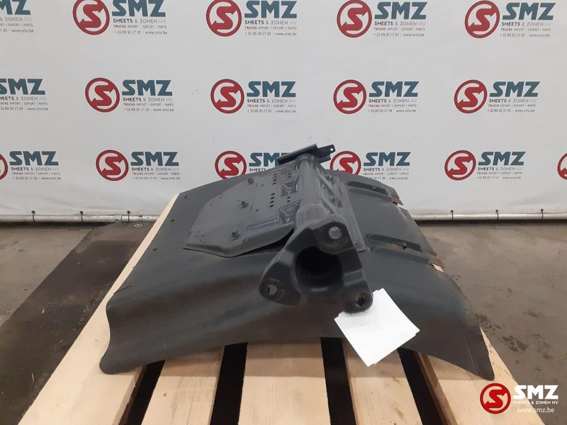 Scania Occ spatbord rechtsvoor /linksachter met sideskirt - Carrocería y exterior para Camión: foto 3 Scania Occ spatbord rechtsvoor /linksachter met sideskirt - Carrocería y exterior para Camión: foto 3