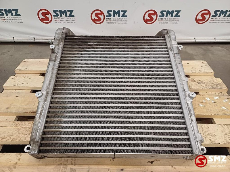 Volvo Occ intercooler Volvo - Intercooler para Camión: foto 2 Volvo Occ intercooler Volvo - Intercooler para Camión: foto 2