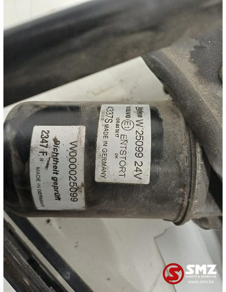 Volvo Occ ruitenwissermechanisme + ruitenwissermotor Vol - Limpiaparabrisas para Camión: foto 4 Volvo Occ ruitenwissermechanisme + ruitenwissermotor Vol - Limpiaparabrisas para Camión: foto 4