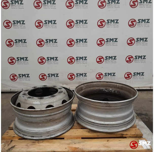 Volvo Occ set van 2 velgen 22.5x9.00 Volvo - Llanta para Camión: foto 1 Volvo Occ set van 2 velgen 22.5x9.00 Volvo - Llanta para Camión: foto 1