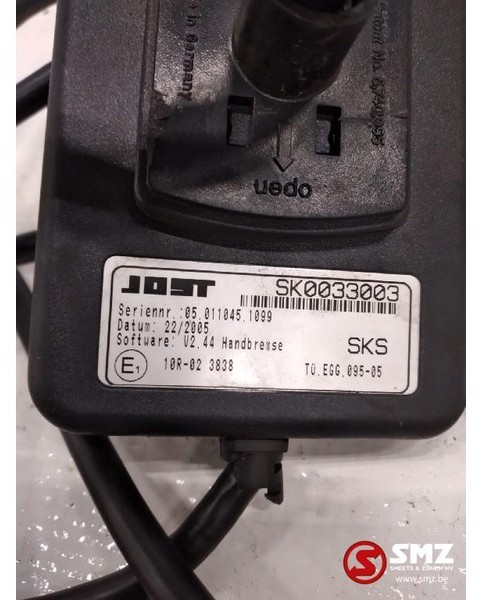 Jost Occ bediening koppelschotel Jost - Sistema eléctrico para Camión: foto 3 Jost Occ bediening koppelschotel Jost - Sistema eléctrico para Camión: foto 3
