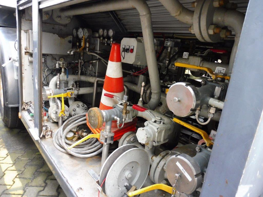 BURG Gas tank semi-trailer used for CO2 Carbon dioxide - Semirremolque cisterna: foto 4 BURG Gas tank semi-trailer used for CO2 Carbon dioxide - Semirremolque cisterna: foto 4