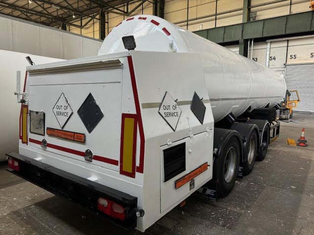 CRYOLOR Gas tank semi-trailer cryogenic used for nitrogen, argon, oxygen, LIN, LOX, LAR. - Semirremolque cisterna: foto 3 CRYOLOR Gas tank semi-trailer cryogenic used for nitrogen, argon, oxygen, LIN, LOX, LAR. - Semirremolque cisterna: foto 3