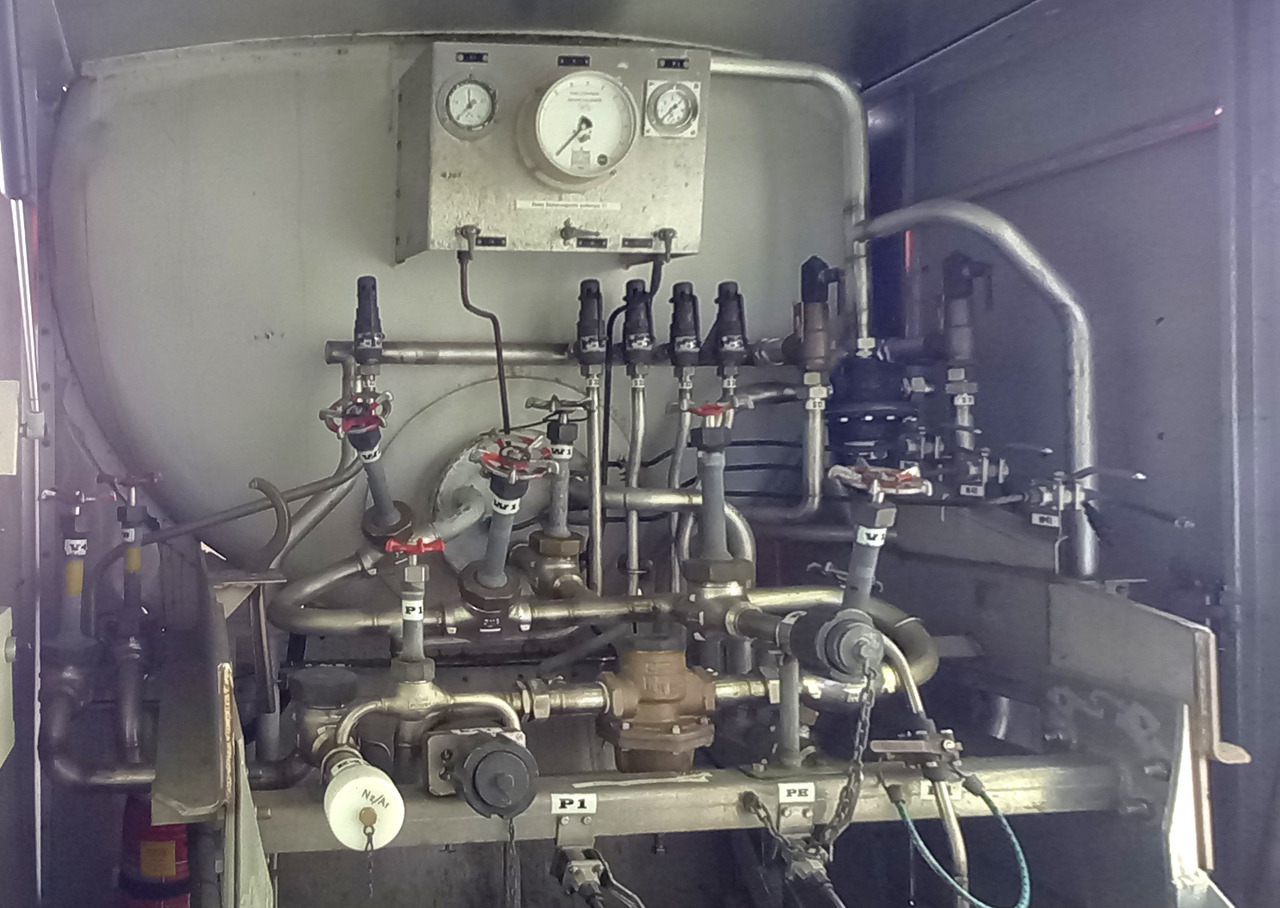 Cryolor Gas tank semi-trailer cryogenic used for oxygen, nitrogen, argon, CO2, carbon dioxide, LIN, LOX, LAR - Semirremolque cisterna: foto 5 Cryolor Gas tank semi-trailer cryogenic used for oxygen, nitrogen, argon, CO2, carbon dioxide, LIN, LOX, LAR - Semirremolque cisterna: foto 5