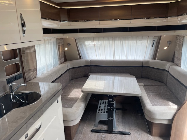 Caravana Hobby 720 KWFU Prestige 2020: foto 15