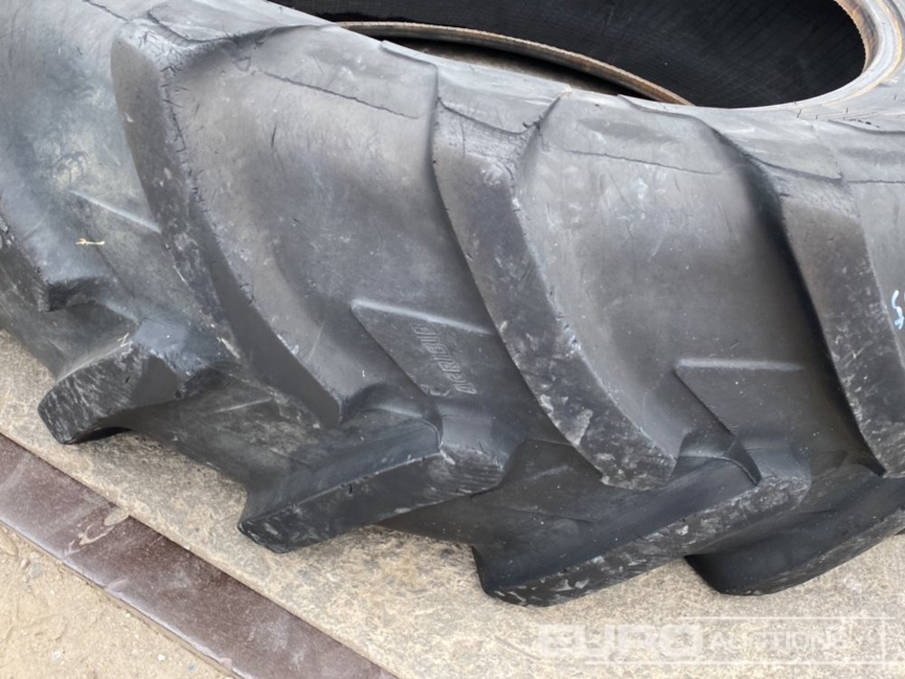 18.4 R38 Michelin Tyres (2 of) & 14.9 R28 Michelin Tyres (2 of) - Neumático: foto 5 18.4 R38 Michelin Tyres (2 of) & 14.9 R28 Michelin Tyres (2 of) - Neumático: foto 5
