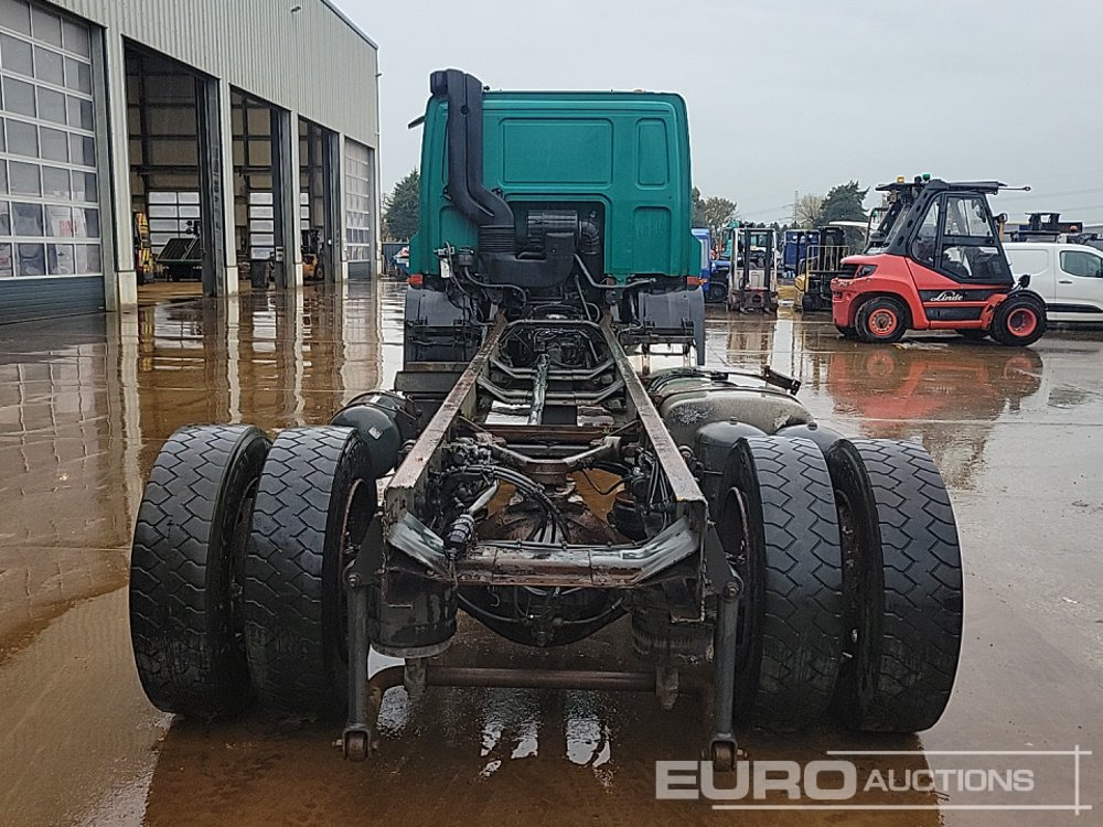 2005 DAF CF65.220 - Camión chasis: foto 4 2005 DAF CF65.220 - Camión chasis: foto 4