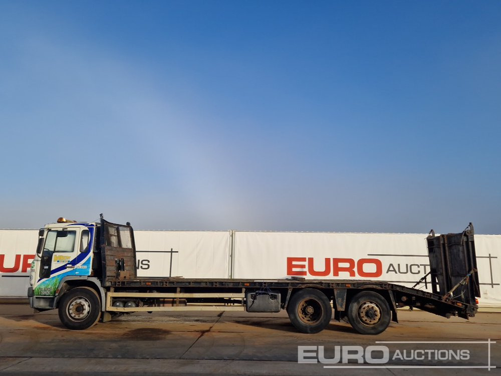 2005 Volvo FL220 - Camión caja abierta: foto 2 2005 Volvo FL220 - Camión caja abierta: foto 2