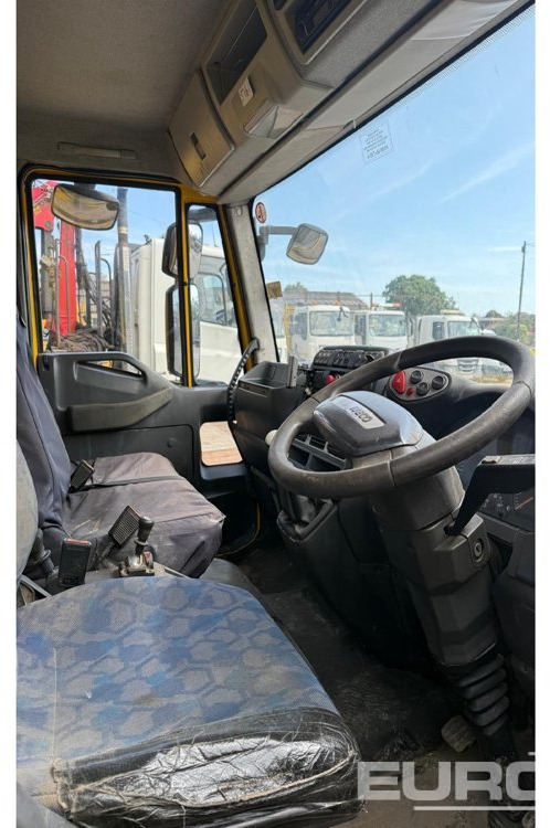 2008 Iveco 100E18 - Camión volquete: foto 3 2008 Iveco 100E18 - Camión volquete: foto 3