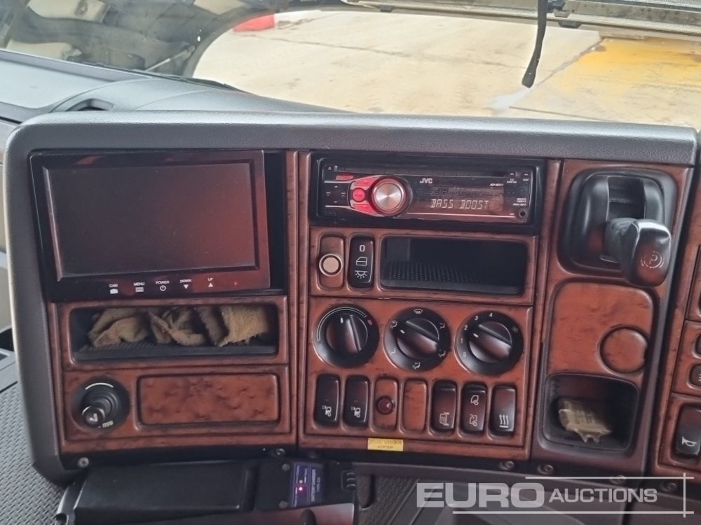 Camión caja abierta para transporte de equipos pesados 2009 Scania P310: foto 43 Camión caja abierta para transporte de equipos pesados 2009 Scania P310: foto 43