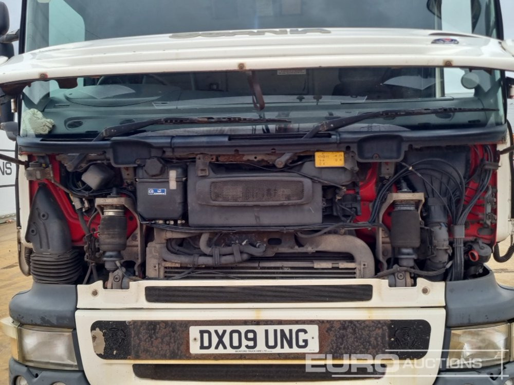 Camión caja abierta para transporte de equipos pesados 2009 Scania P310: foto 33 Camión caja abierta para transporte de equipos pesados 2009 Scania P310: foto 33