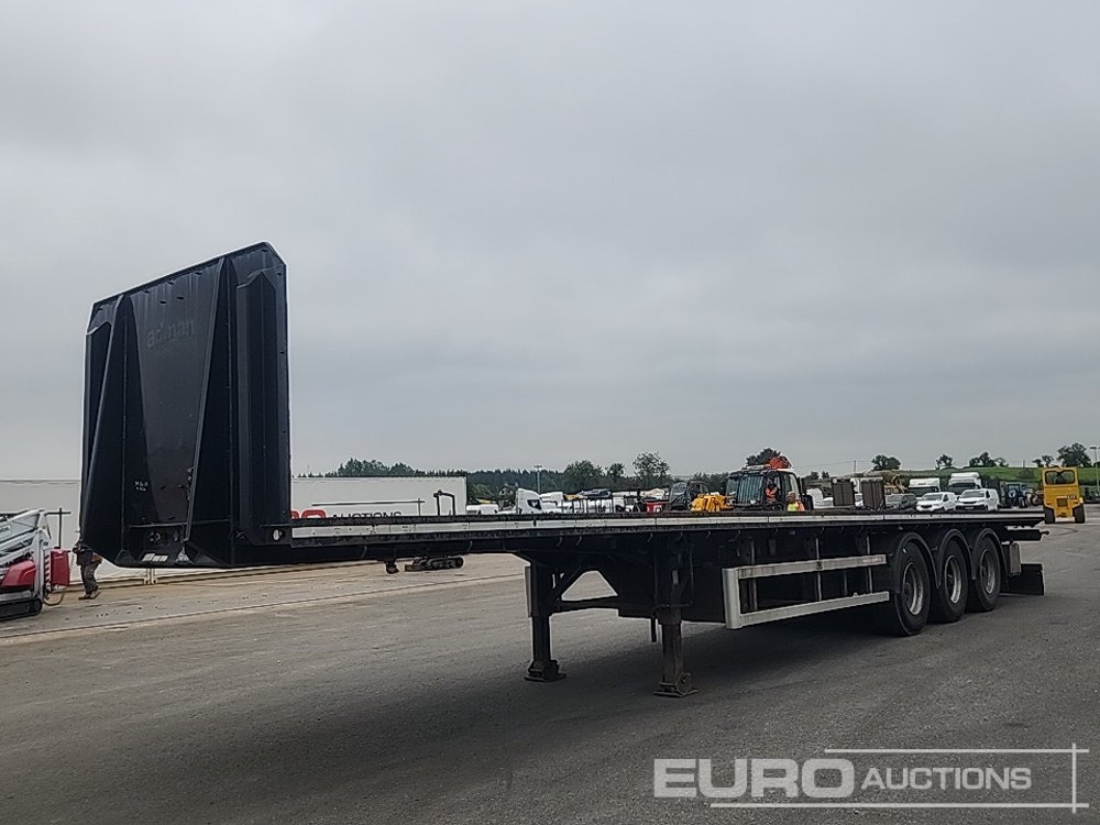 2010 Dennison 45' Tri Axle Flat Trailer, Goal Post Sockets - Semirremolque plataforma/ Caja abierta: foto 1 2010 Dennison 45' Tri Axle Flat Trailer, Goal Post Sockets - Semirremolque plataforma/ Caja abierta: foto 1