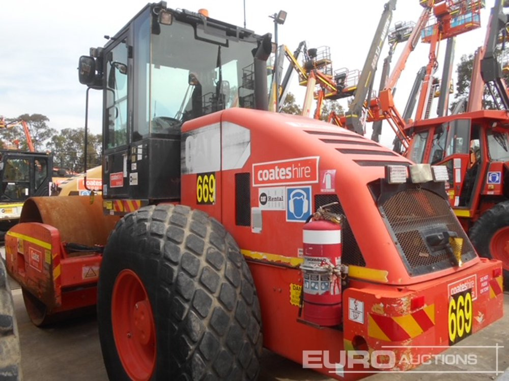 2011 CAT CS533XT Single Drum Vibrating Roller, A/C - Rodillo: foto 2 2011 CAT CS533XT Single Drum Vibrating Roller, A/C - Rodillo: foto 2