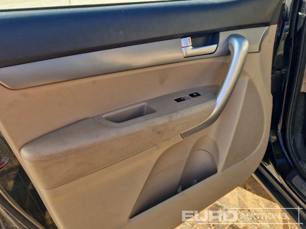 SUV/ Todoterreno 2011 Kia Sorento: foto 9