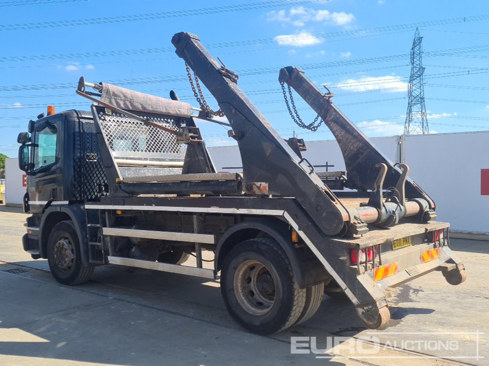 2011 Scania P230 - Camión portacontenedor de cadenas: foto 3 2011 Scania P230 - Camión portacontenedor de cadenas: foto 3