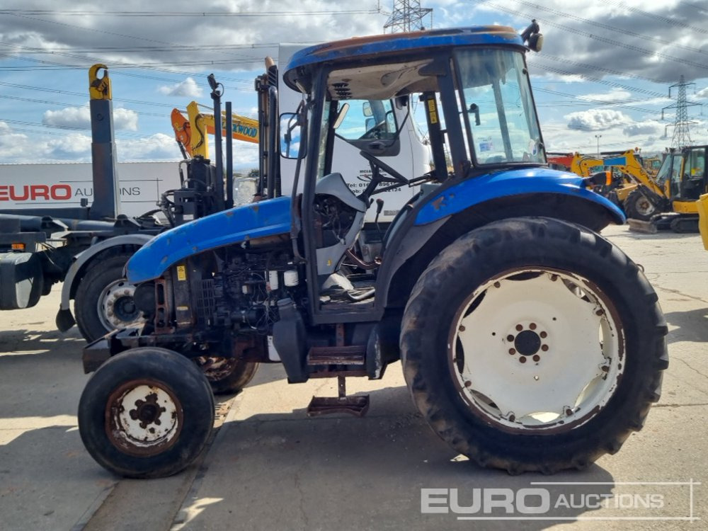 2012 New Holland 2WD Tractor, Spool Valve (No Drive) - Tractor: foto 2 2012 New Holland 2WD Tractor, Spool Valve (No Drive) - Tractor: foto 2