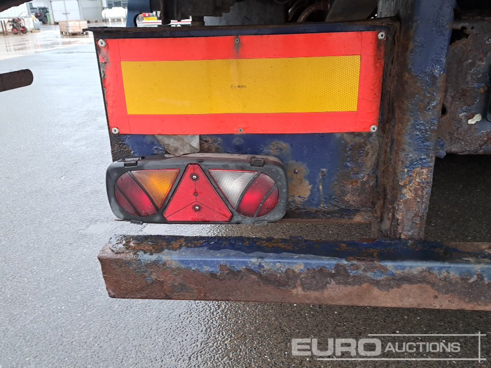 Semirremolque lona 2012 SDC 45' Tri Axle Curtainsider Trailer, BPW Axles: foto 13 Semirremolque lona 2012 SDC 45' Tri Axle Curtainsider Trailer, BPW Axles: foto 13