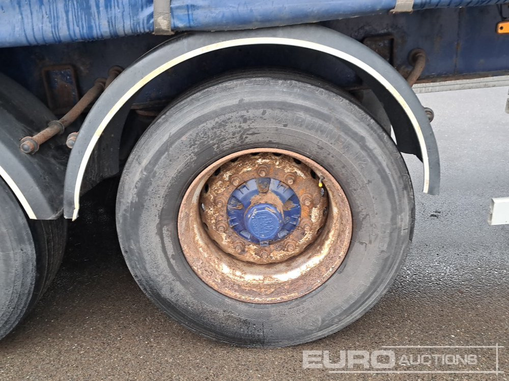 Semirremolque lona 2012 SDC 45' Tri Axle Curtainsider Trailer, BPW Axles: foto 18 Semirremolque lona 2012 SDC 45' Tri Axle Curtainsider Trailer, BPW Axles: foto 18