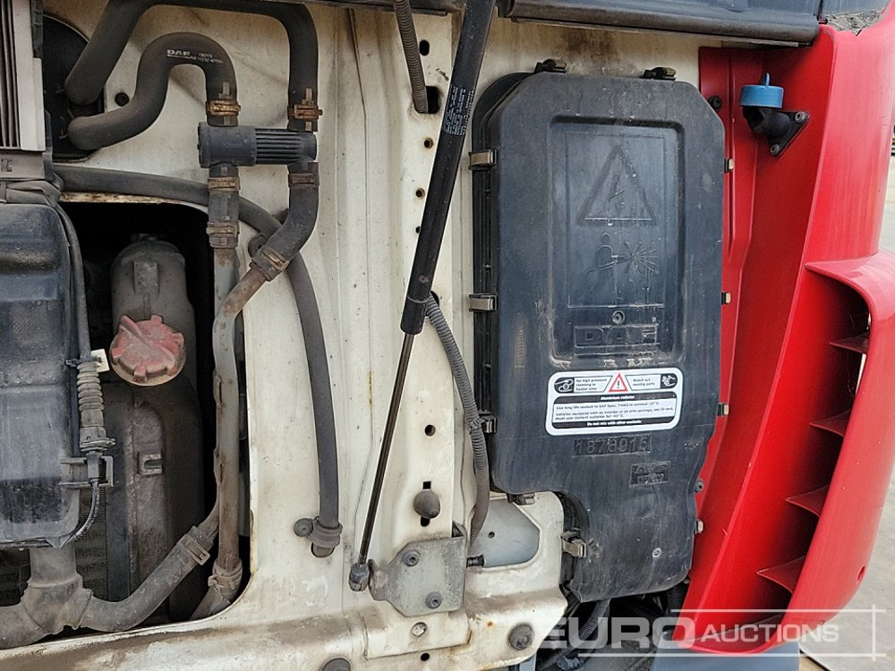 Camión cisterna 2013 DAF 75.360: foto 18