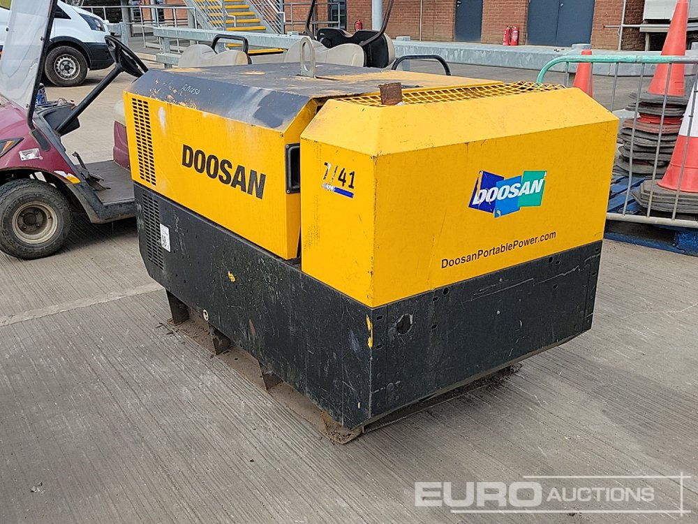 2013 Doosan 741 140CFM - Compresor de aire: foto 3 2013 Doosan 741 140CFM - Compresor de aire: foto 3