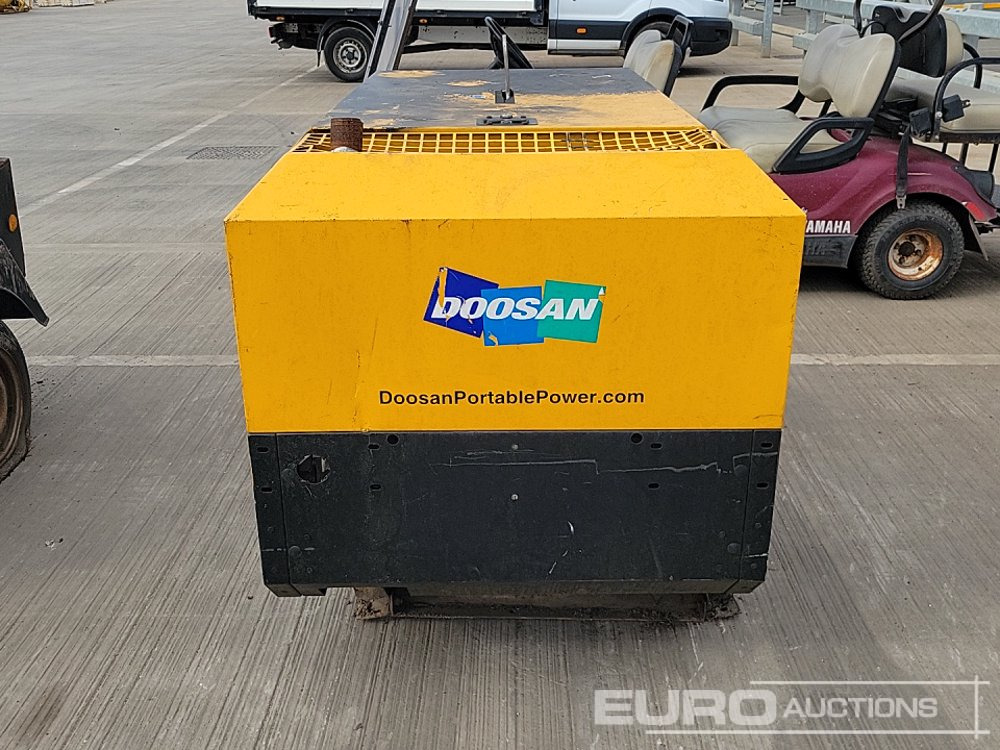 2013 Doosan 741 140CFM - Compresor de aire: foto 4 2013 Doosan 741 140CFM - Compresor de aire: foto 4