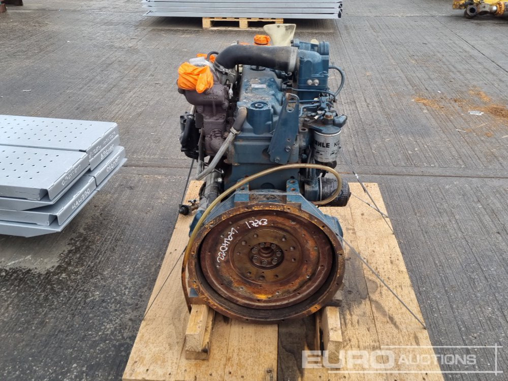 2013 Kubota 4 Cylinder Engine - Motor: foto 4 2013 Kubota 4 Cylinder Engine - Motor: foto 4
