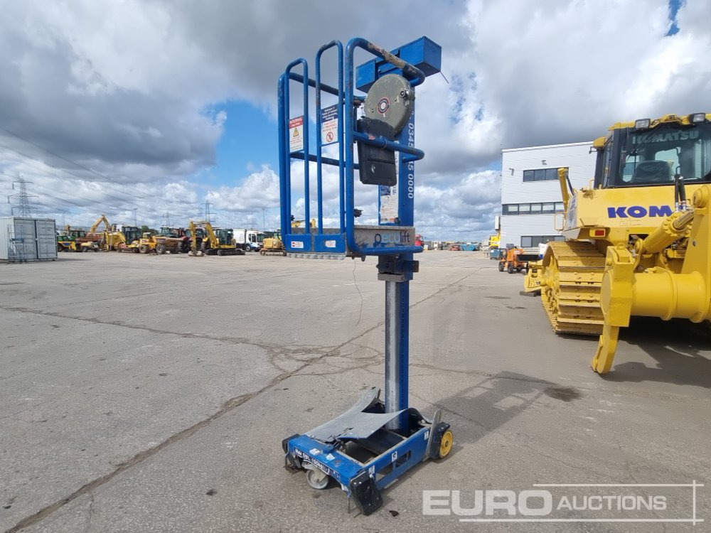 2013 Power Towers Pecolift - Plataforma elevadora: foto 1 2013 Power Towers Pecolift - Plataforma elevadora: foto 1