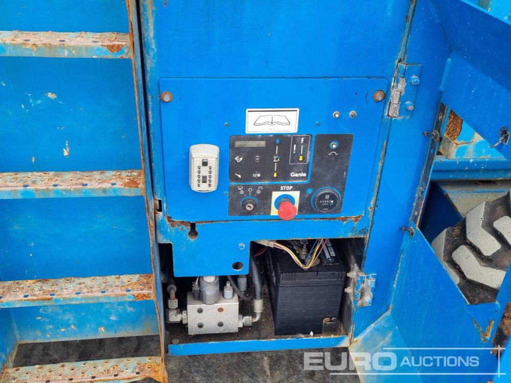 Plataforma elevadora 2014 Genie GS4390: foto 25