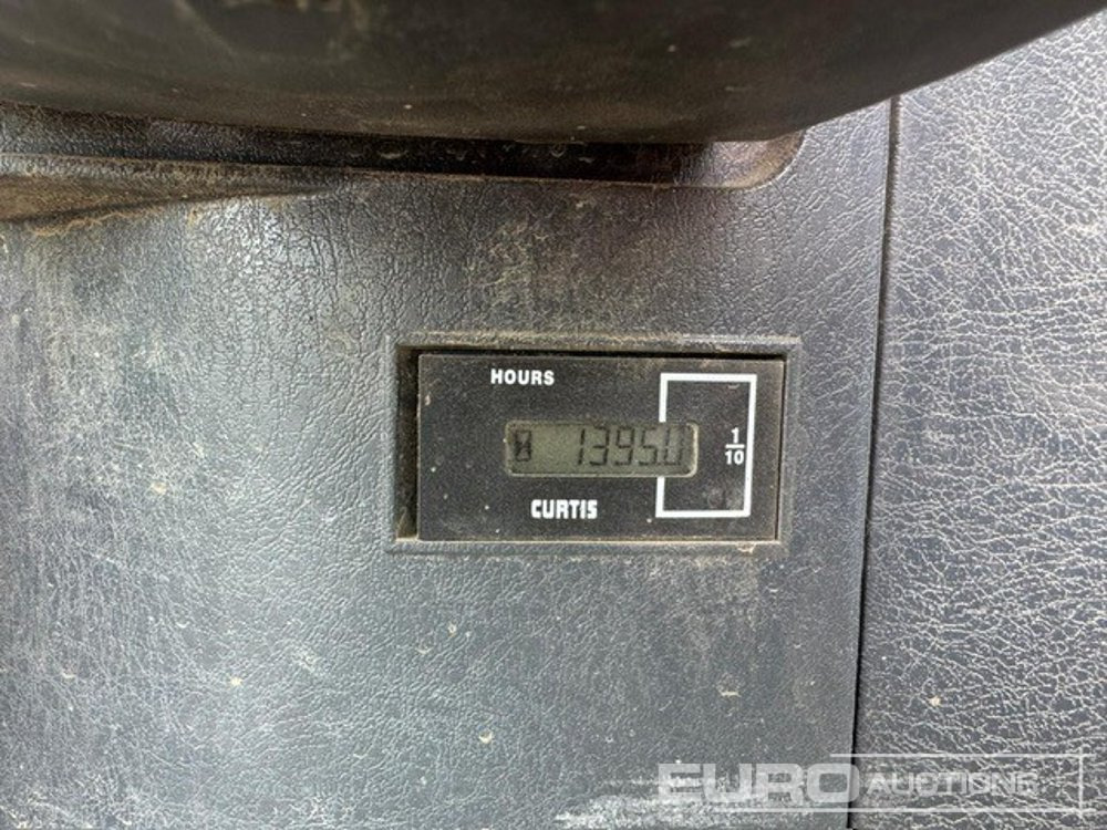 2014 Hyundai R60CR-9A - Miniexcavadora: foto 5 2014 Hyundai R60CR-9A - Miniexcavadora: foto 5
