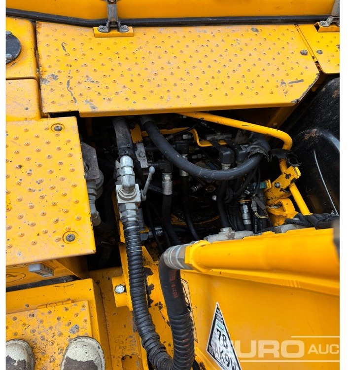 Excavadora de cadenas 2015 JCB JS130LC: foto 14 Excavadora de cadenas 2015 JCB JS130LC: foto 14