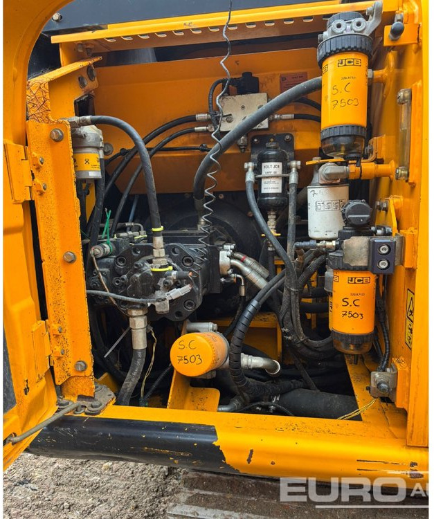 Excavadora de cadenas 2015 JCB JS130LC: foto 16 Excavadora de cadenas 2015 JCB JS130LC: foto 16