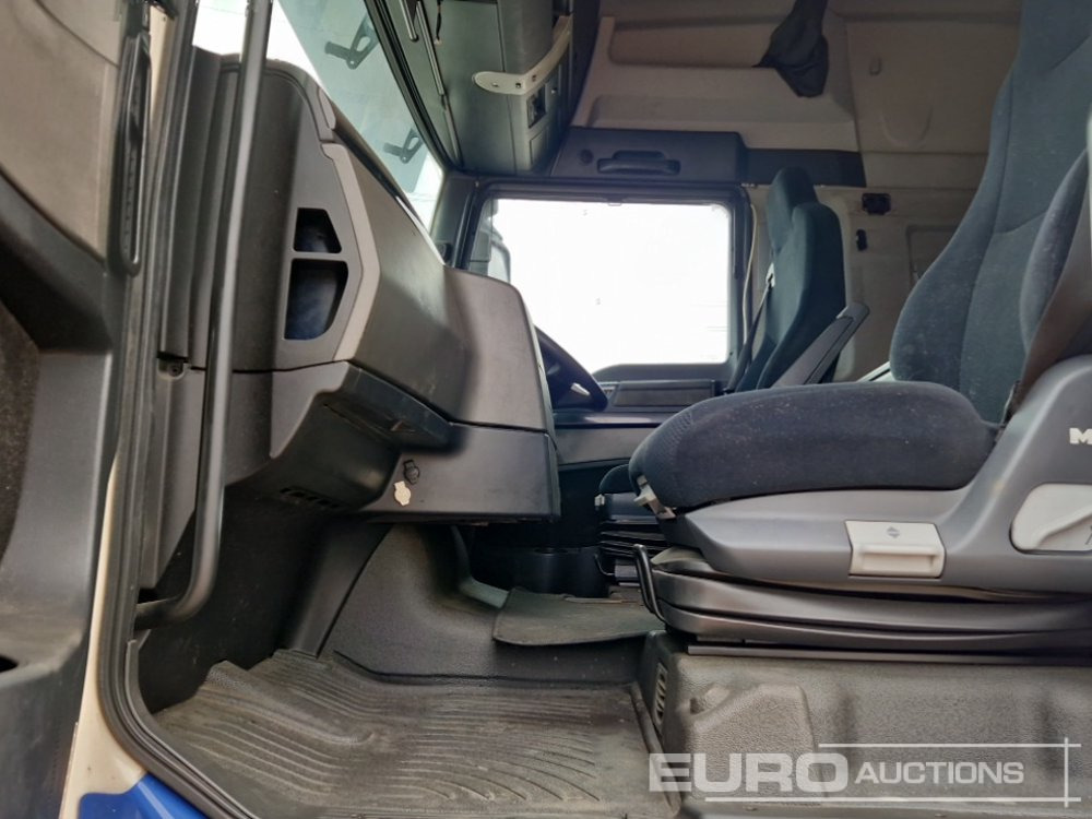 Camión chasis 2015 MAN TGX26.440: foto 35