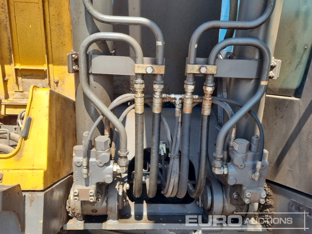 Excavadora de cadenas 2015 Volvo EC220EL: foto 29